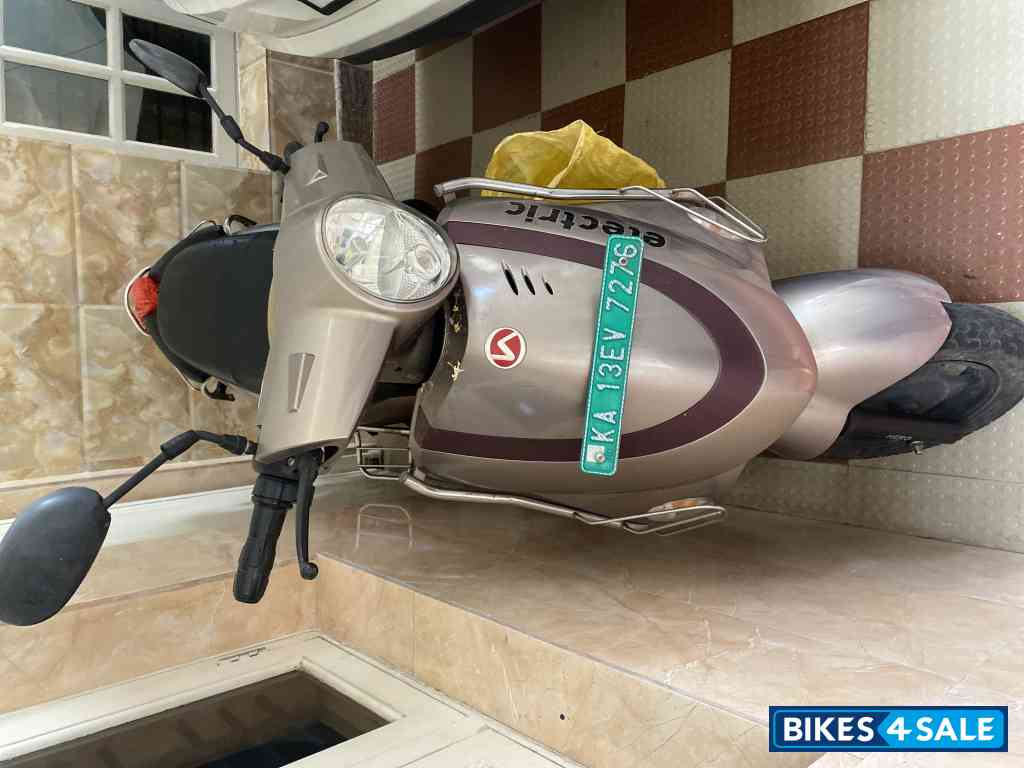 Beige Hero Electric Photon LP