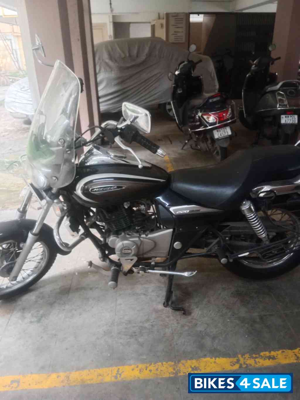 Bajaj Avenger Cruise 220