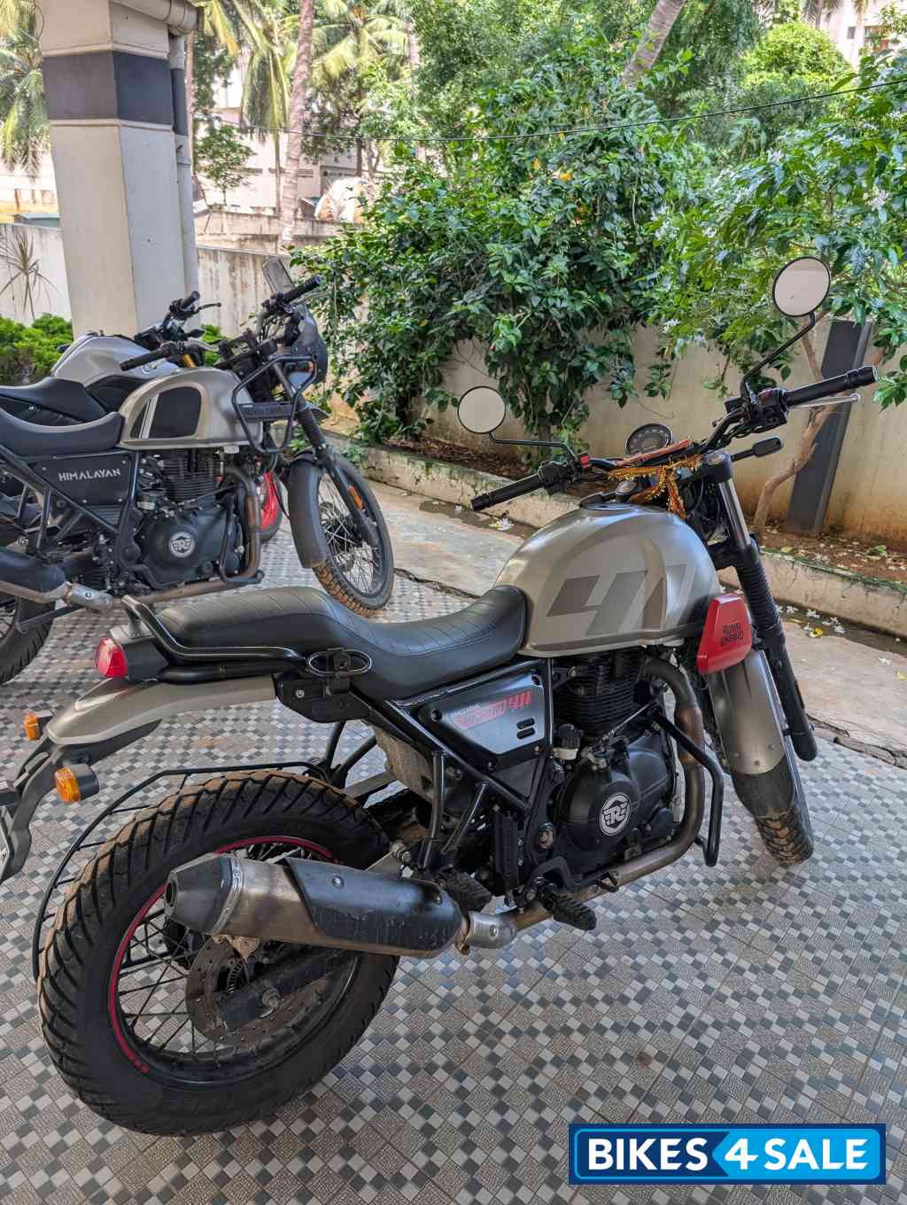 Graphite Red Royal Enfield Scram 411