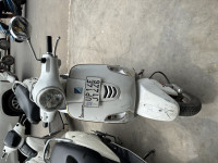 Vespa LX 125 BS6 2020 Model