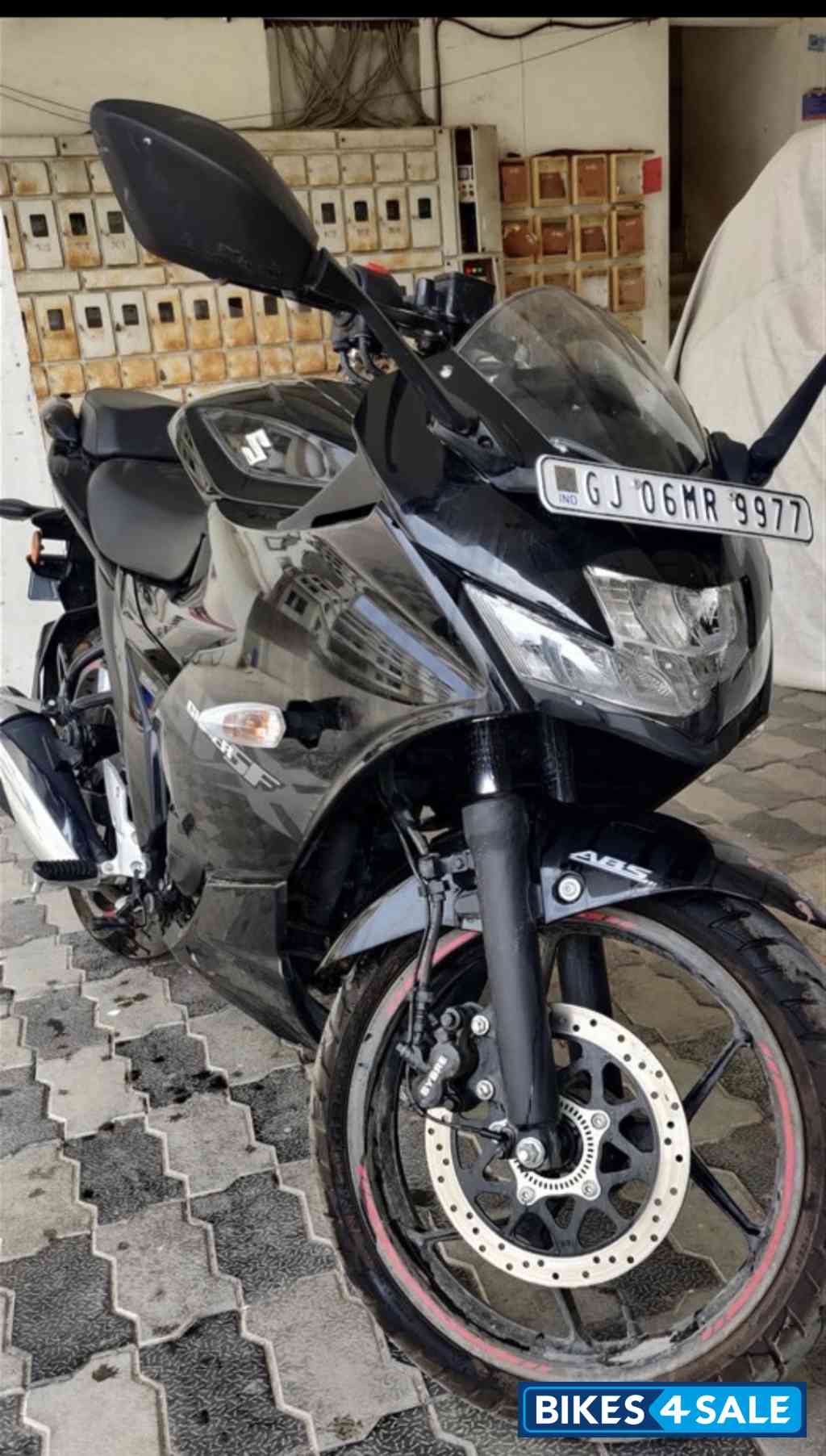 Suzuki Gixxer SF Suzuki Gixxer SF