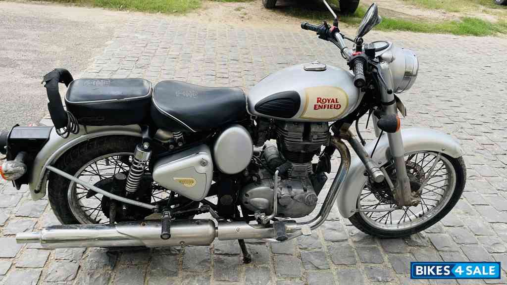 Silver Royal Enfield Classic 350