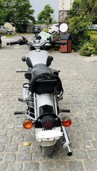 Silver Royal Enfield Classic 350