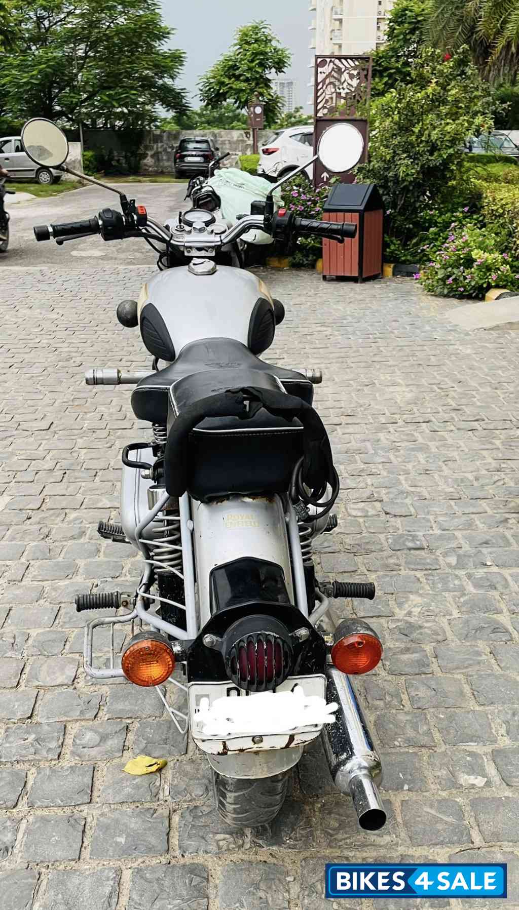 Silver Royal Enfield Classic 350