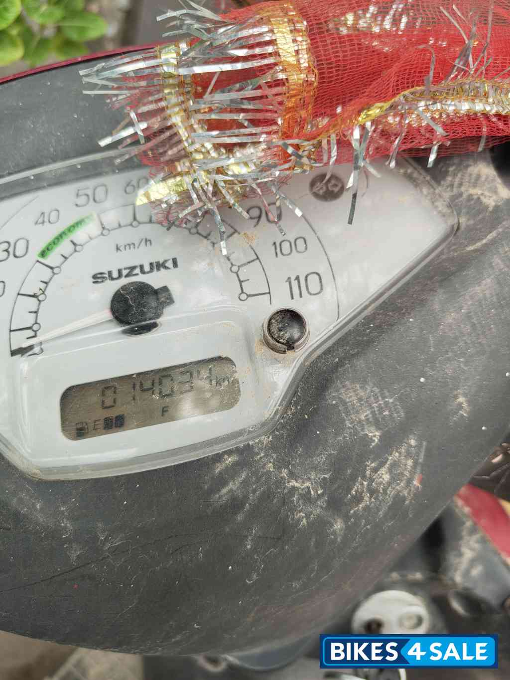 Red Suzuki Access 125