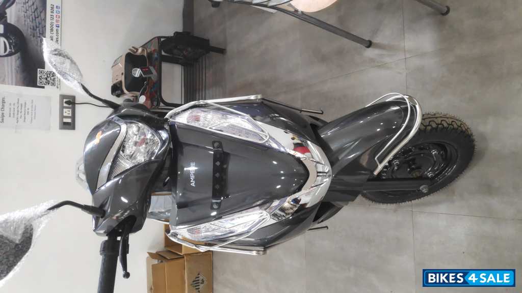 Grey Ampere Magnus Ex