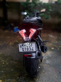 Bajaj Pulsar RS 200