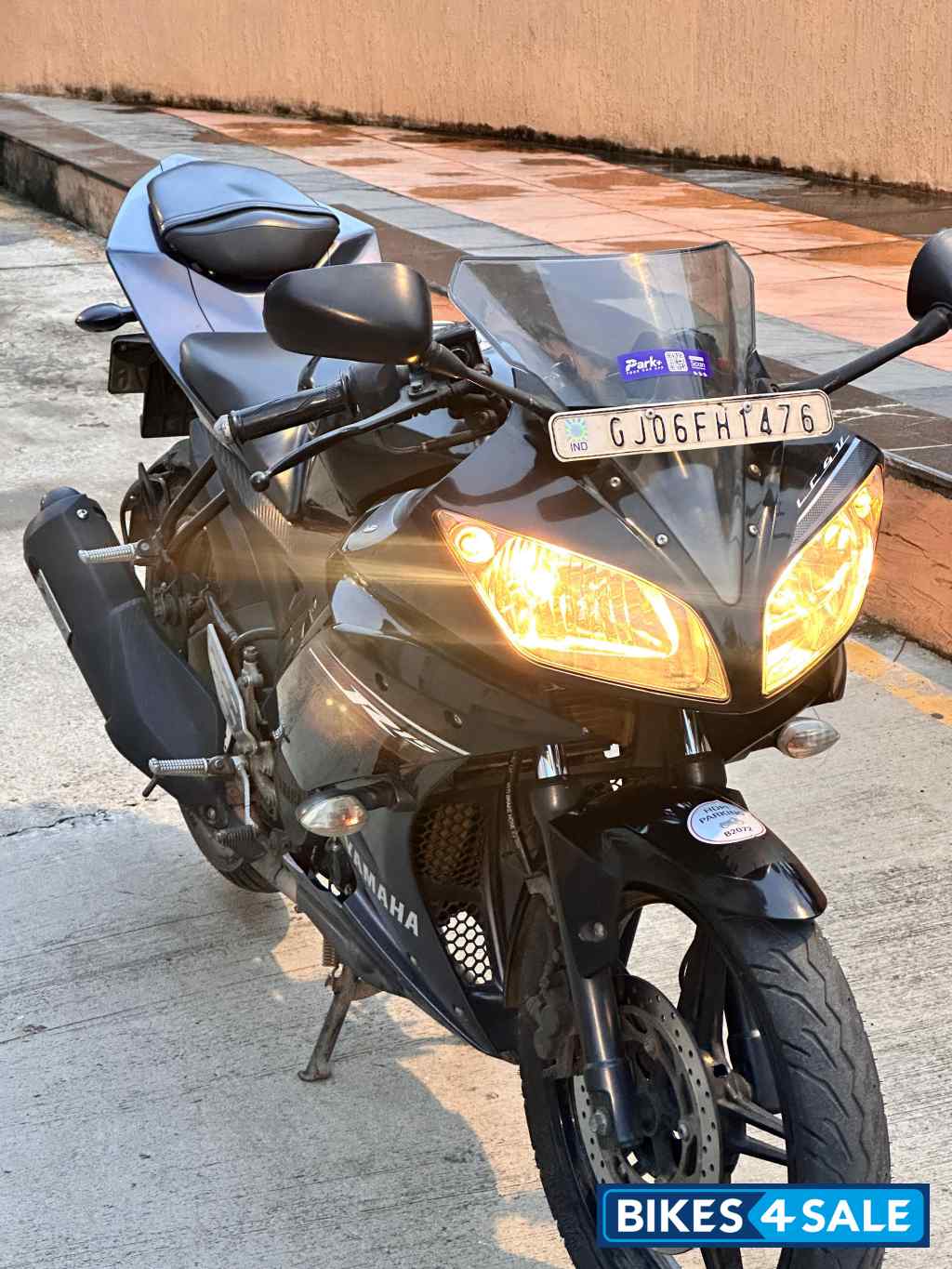 Yamaha YZF R15 V2