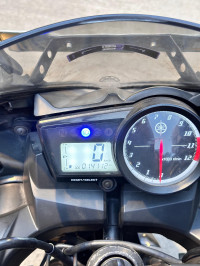 Yamaha YZF R15 V2