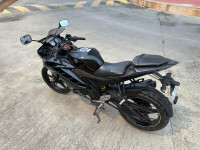 Yamaha YZF R15 V2