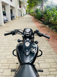 Bajaj Avenger Street 180