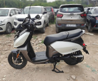 Matt White Vida V2 Plus