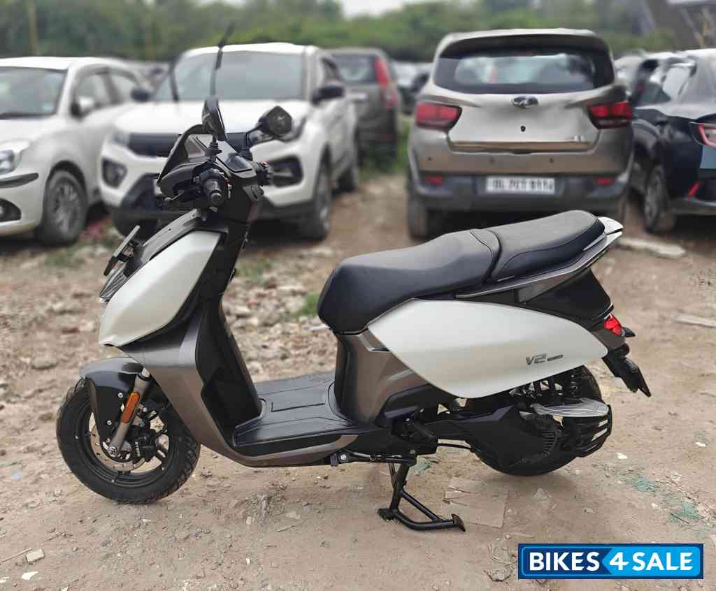 Matt White Vida V2 Plus