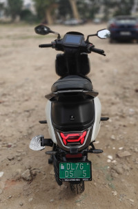 Matt White Vida V2 Plus