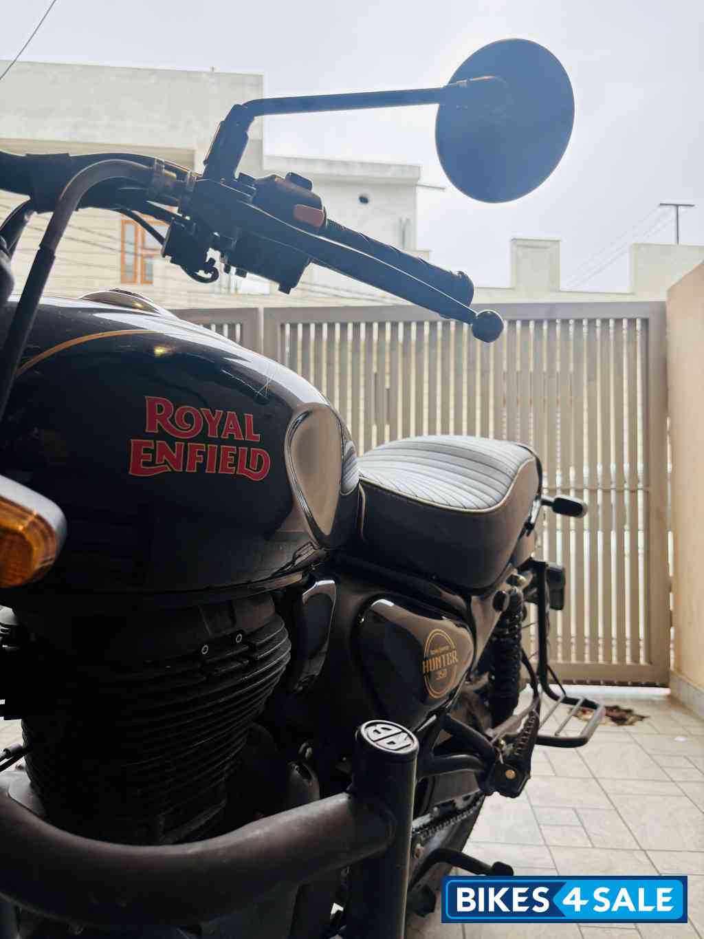 Royal Enfield Hunter 350 Metro