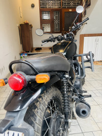 Royal Enfield Hunter 350 Metro