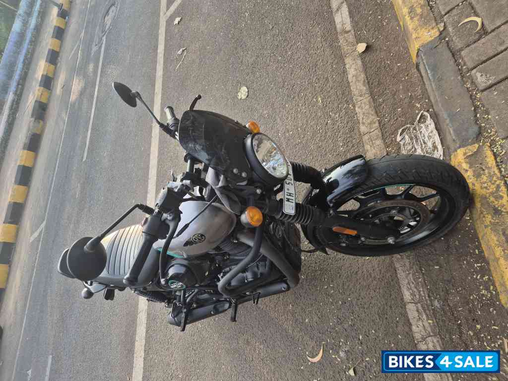 Royal Enfield Hunter 350 Metro