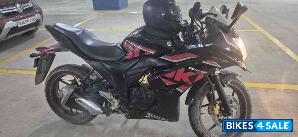 Red And Black Suzuki Gixxer SF Fi