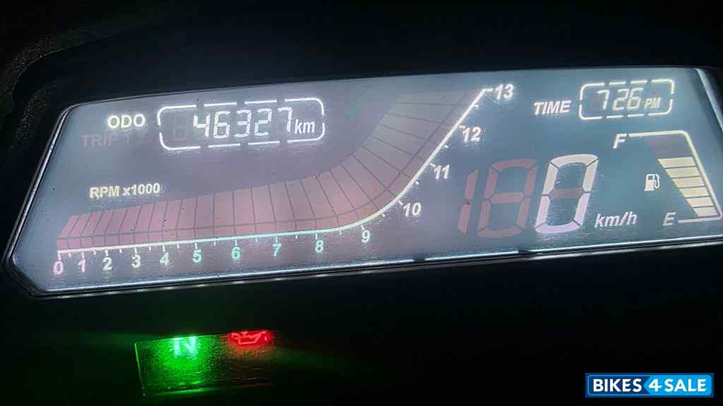 Red Bajaj Dominar 400