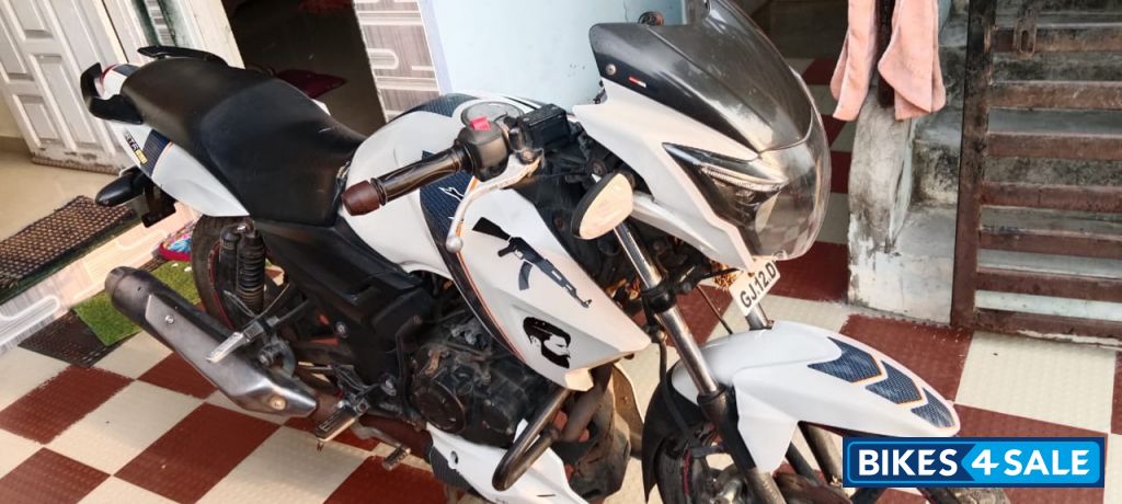 TVS Apache RTR 160