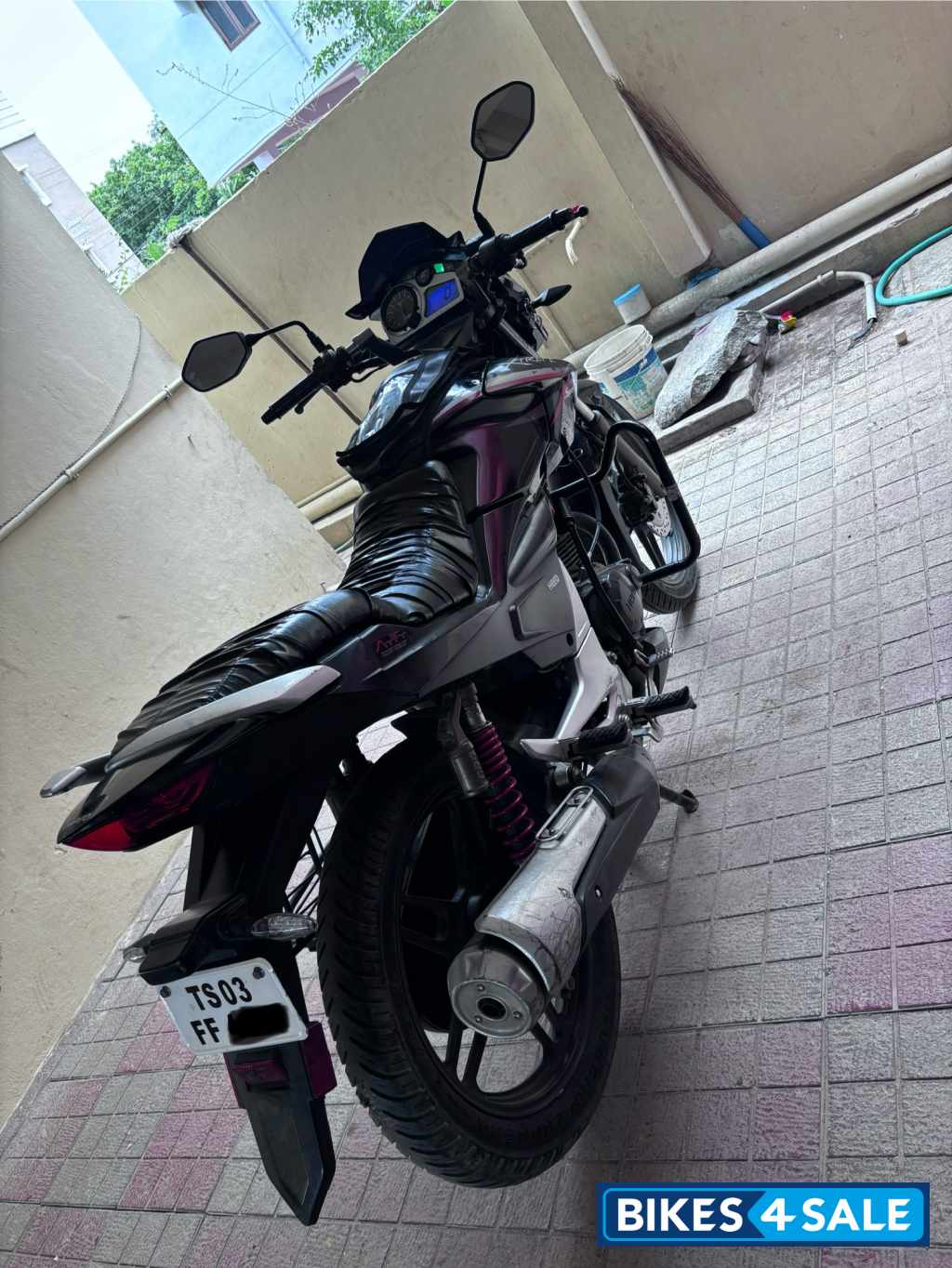 Black Hero Xtreme Sports