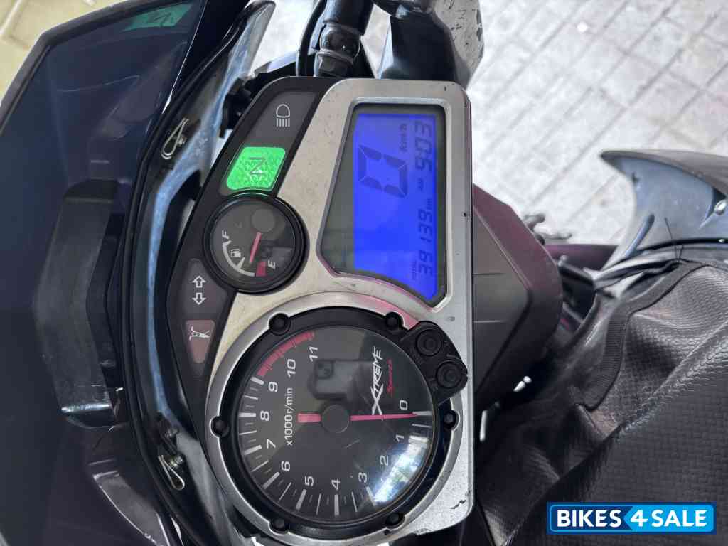 Black Hero Xtreme Sports