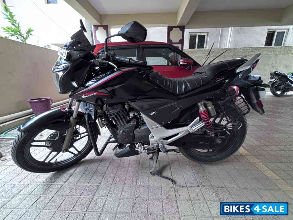 Black Hero Xtreme Sports