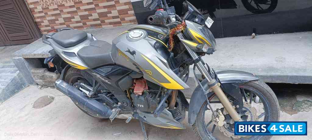 TVS Apache RTR 200 4V ABS Race Edition 2.0