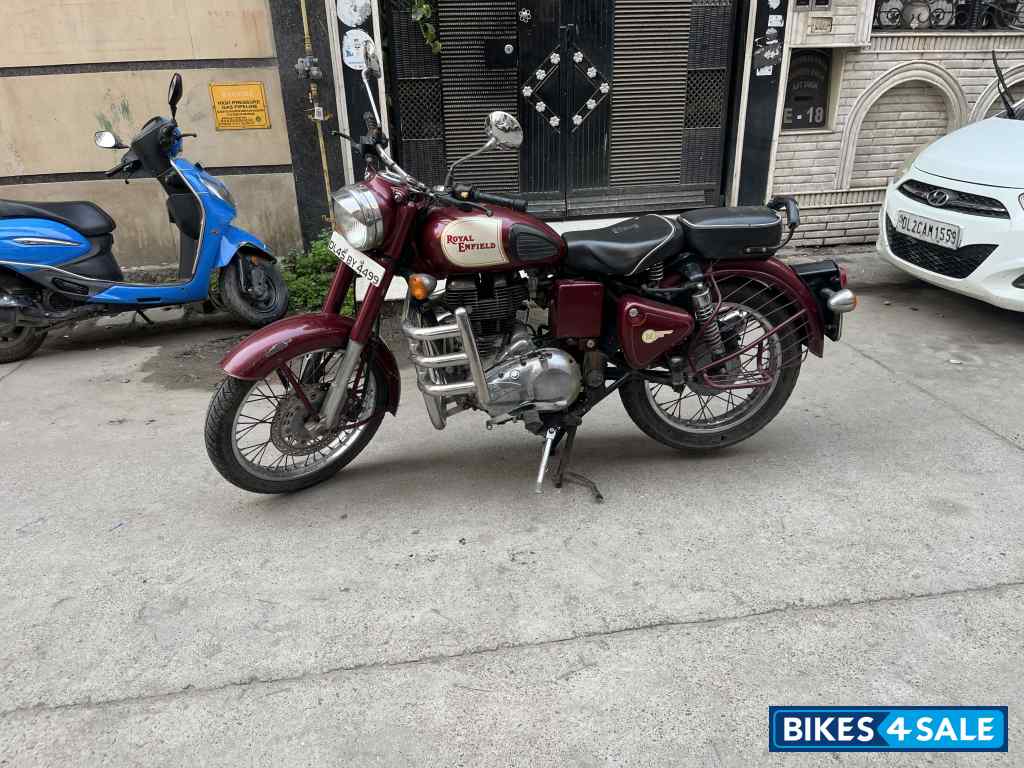 Maroon Royal Enfield Bullet 350
