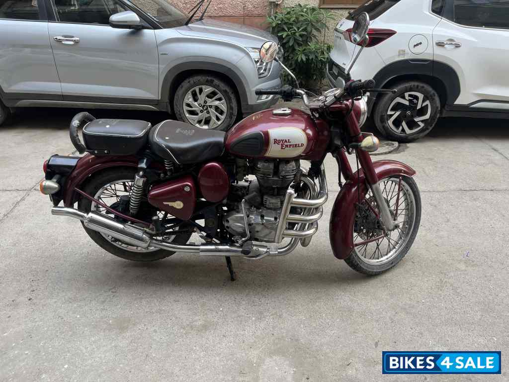 Maroon Royal Enfield Bullet 350