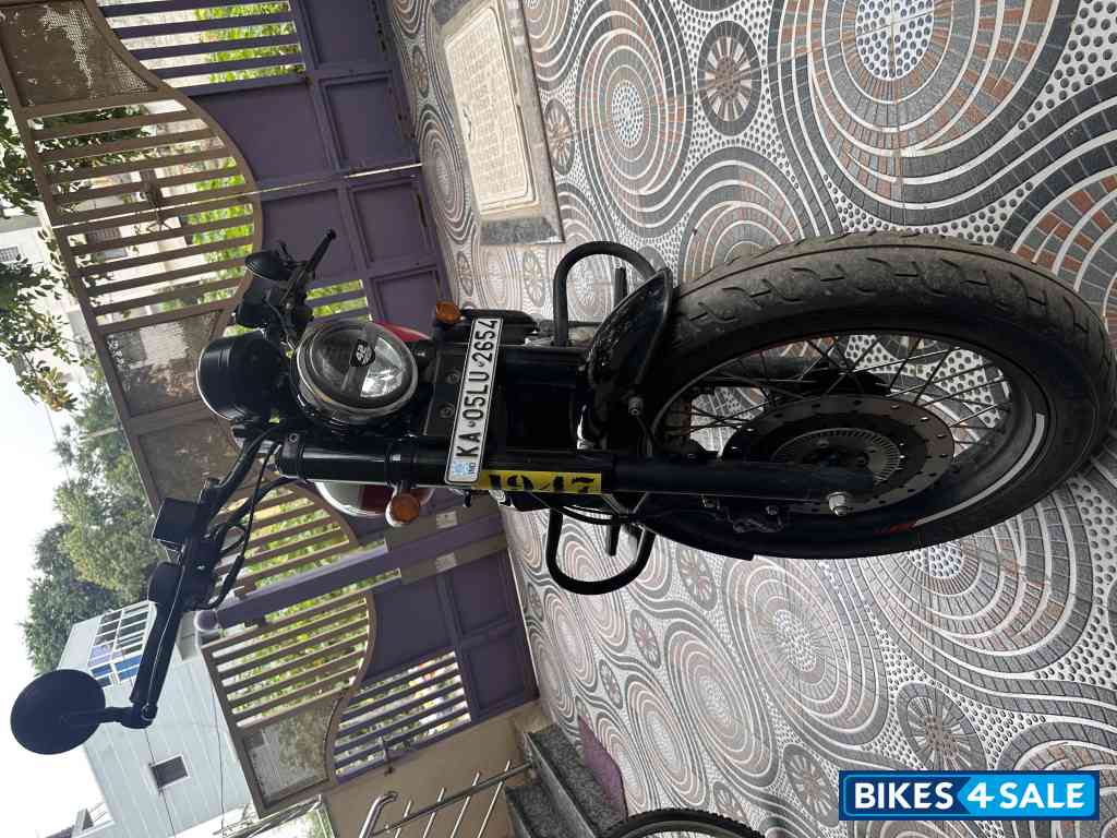 Jawa 42 Bobber Dual Channel ABS