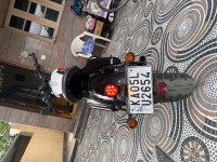 Jawa 42 Bobber Dual Channel ABS