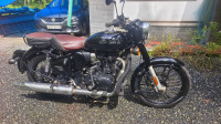 Pure Black Royal Enfield Classic 350