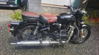 Pure Black Royal Enfield Classic 350