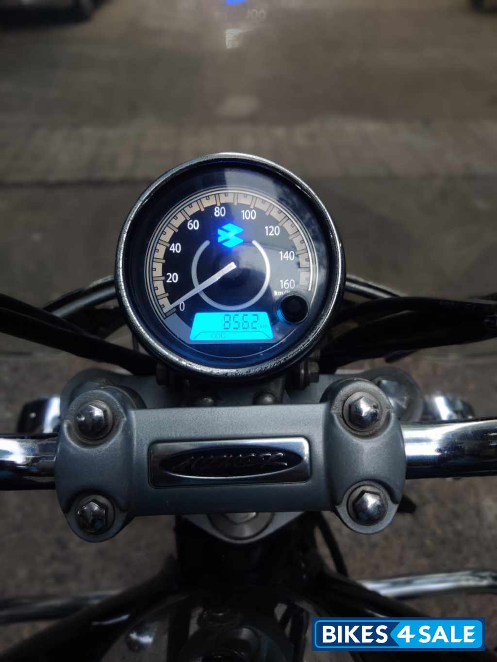 Bajaj Avenger Cruise 220