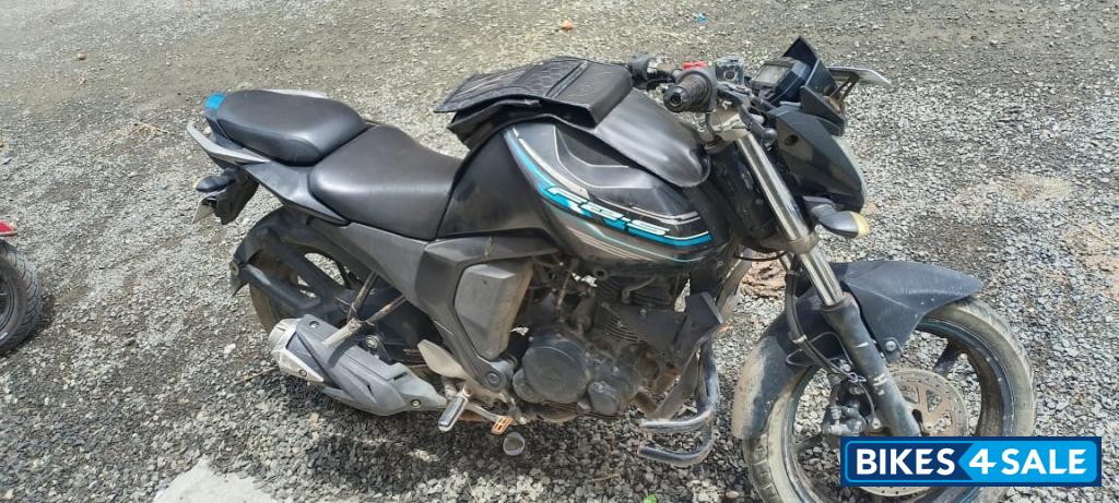 Black & Blue Yamaha FZ-S