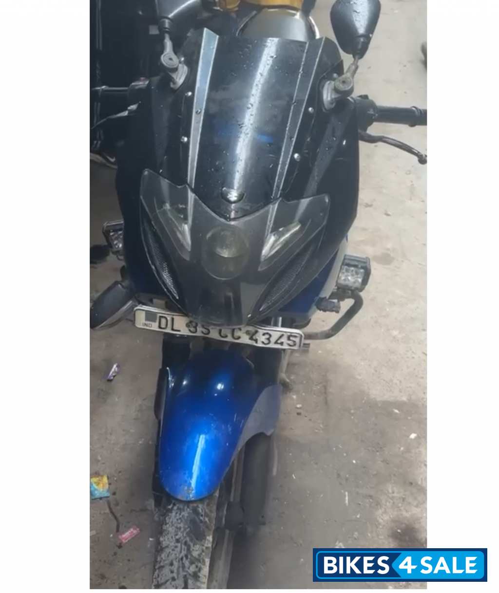 Bajaj Pulsar 220F