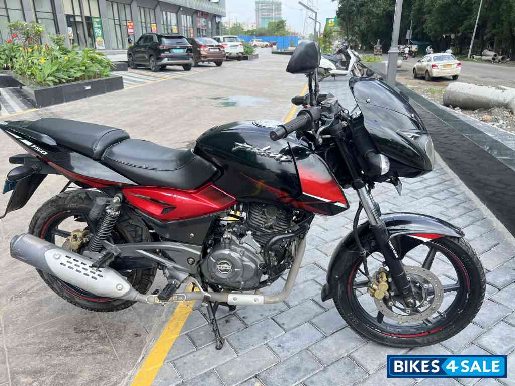 Black And Red Bajaj Pulsar 150 DTSi Black And Red Bajaj Pulsar 150 DTSi