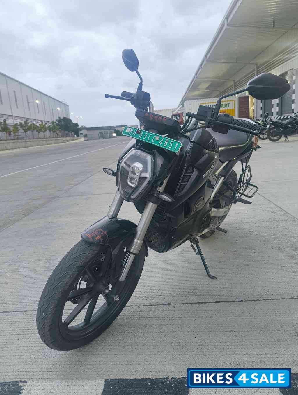 Cosmic Balck Revolt RV 400