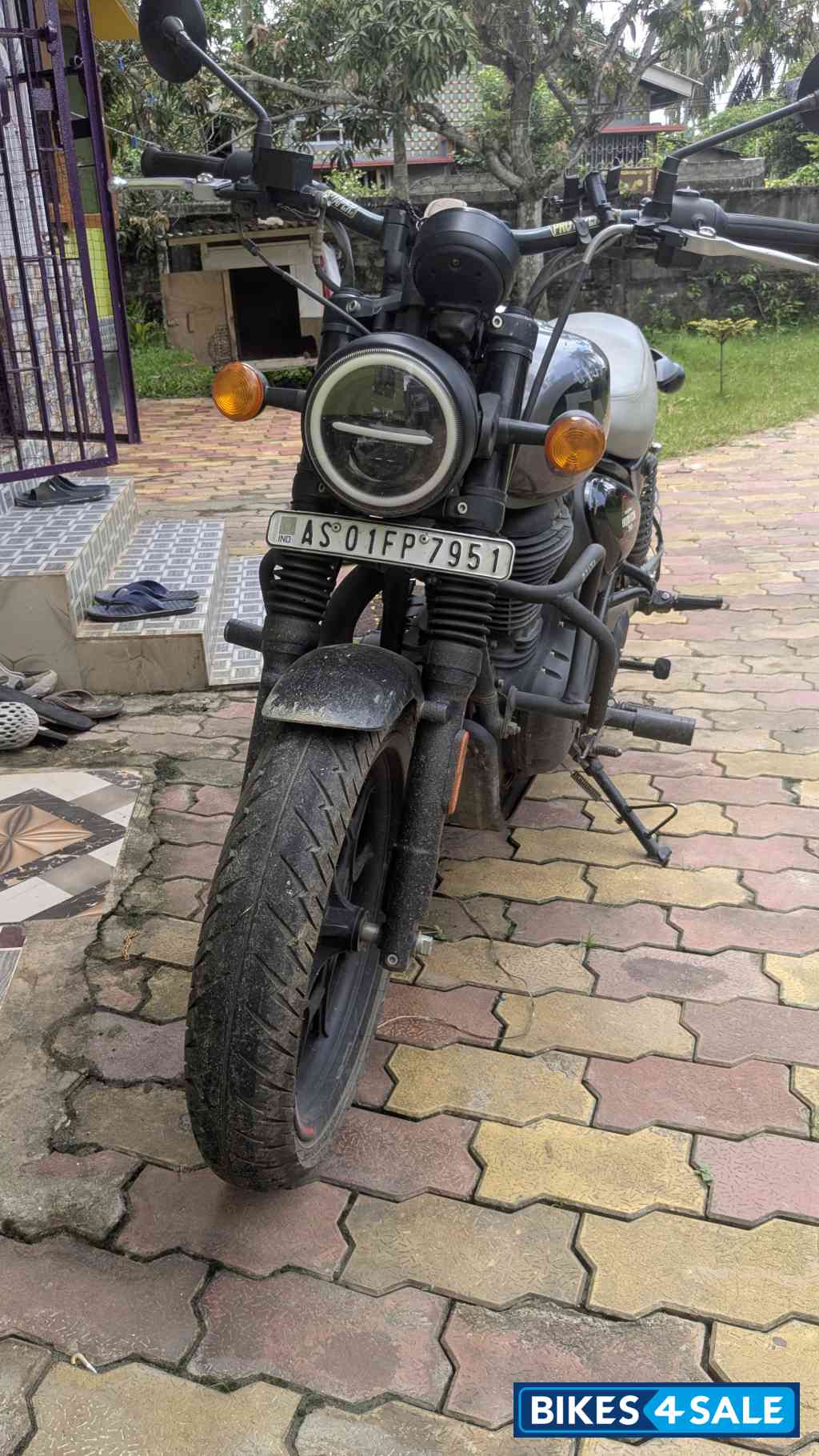 Royal Enfield Hunter 350 Metro