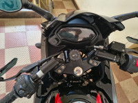 Bajaj Pulsar 220F