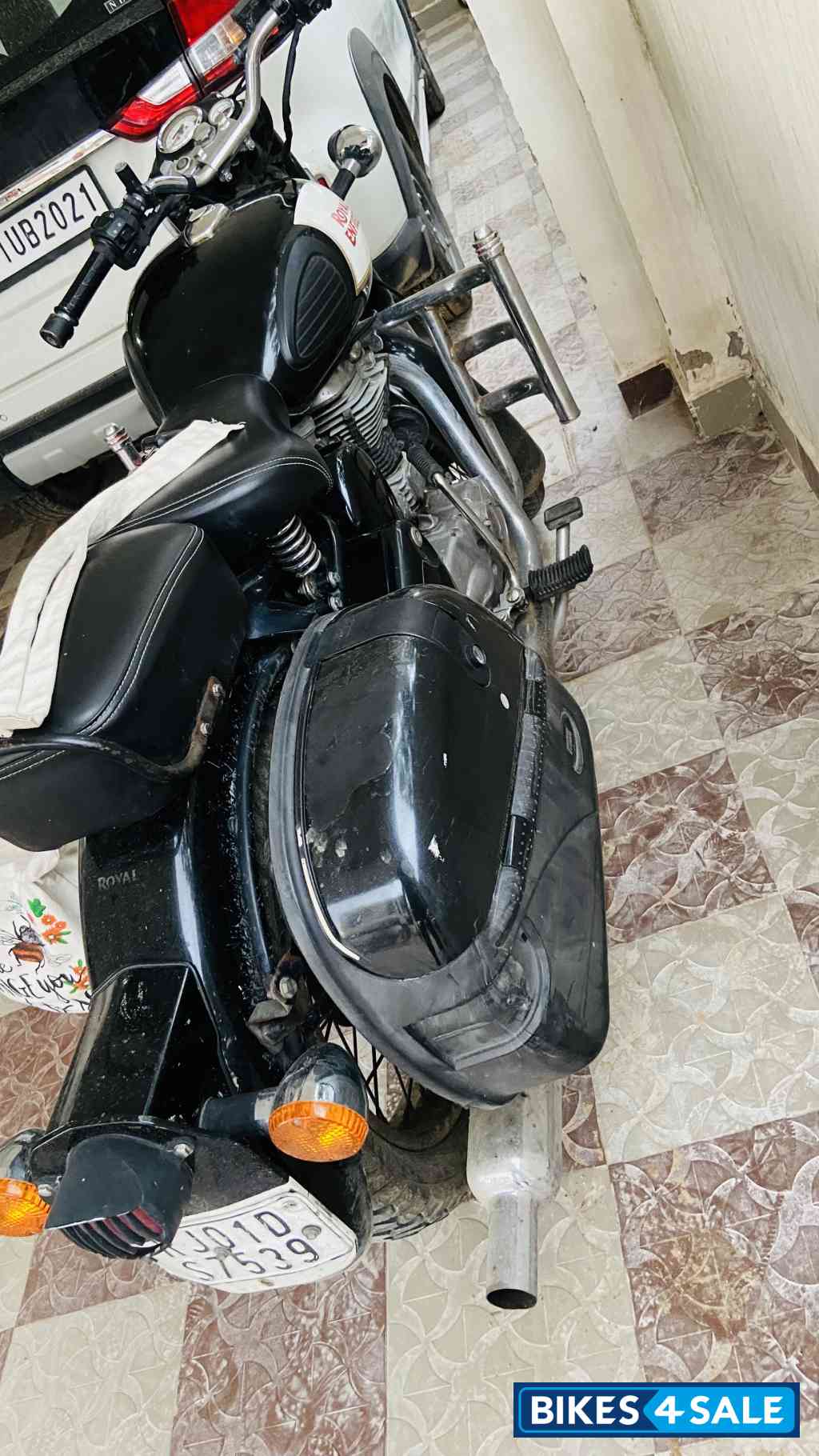 Black Royal Enfield Classic 350 BS VI Black Royal Enfield Classic 350 BS VI