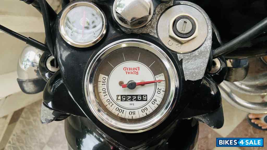 Black Royal Enfield Classic 350 BS VI Black Royal Enfield Classic 350 BS VI