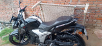 Black TVS Apache RTR 160 4V BS6