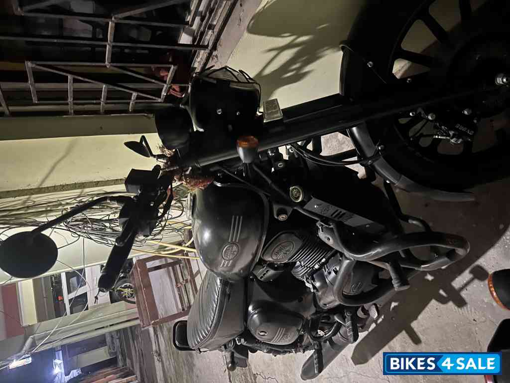 Jawa 42 Dual Channel ABS AllStar Black