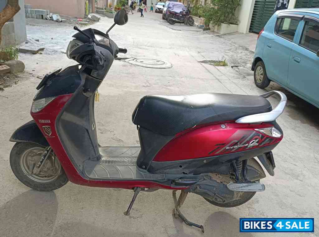 Black And Red Yamaha Alpha