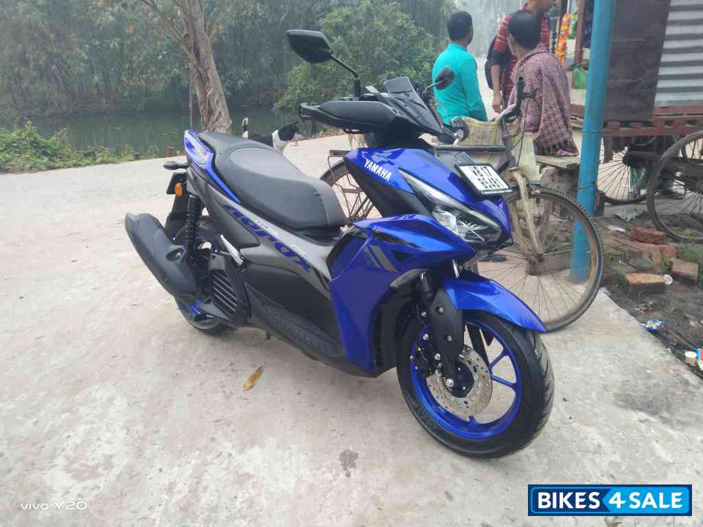Racing Blue Yamaha Aerox 155 Version S