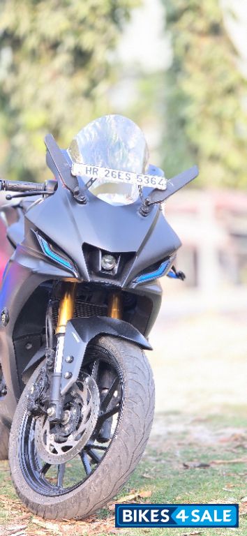 Glocy Black Yamaha R15 V4