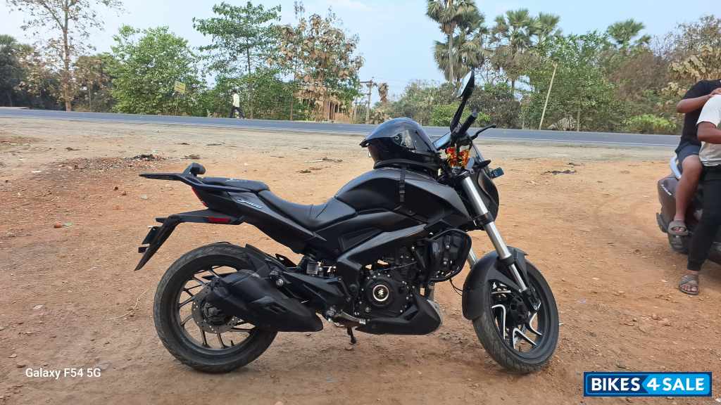 Stealth Black Bajaj Dominar 400 ABS BS6