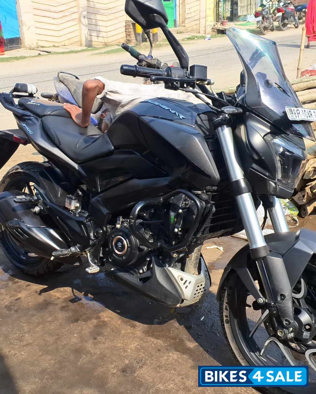 Stealth Black Bajaj Dominar 400 ABS BS6